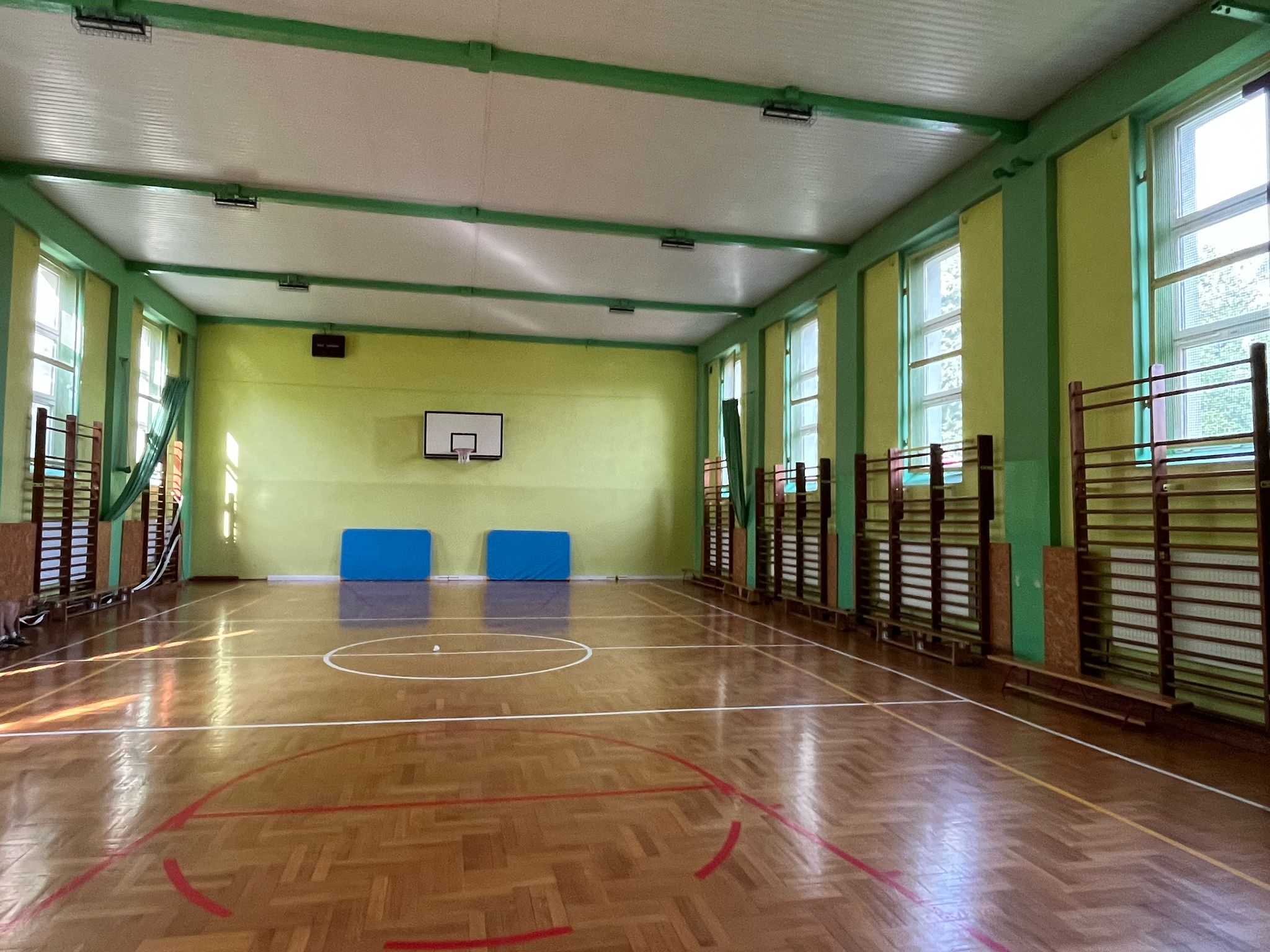 Sala gimnastyczna przy SP nr 8