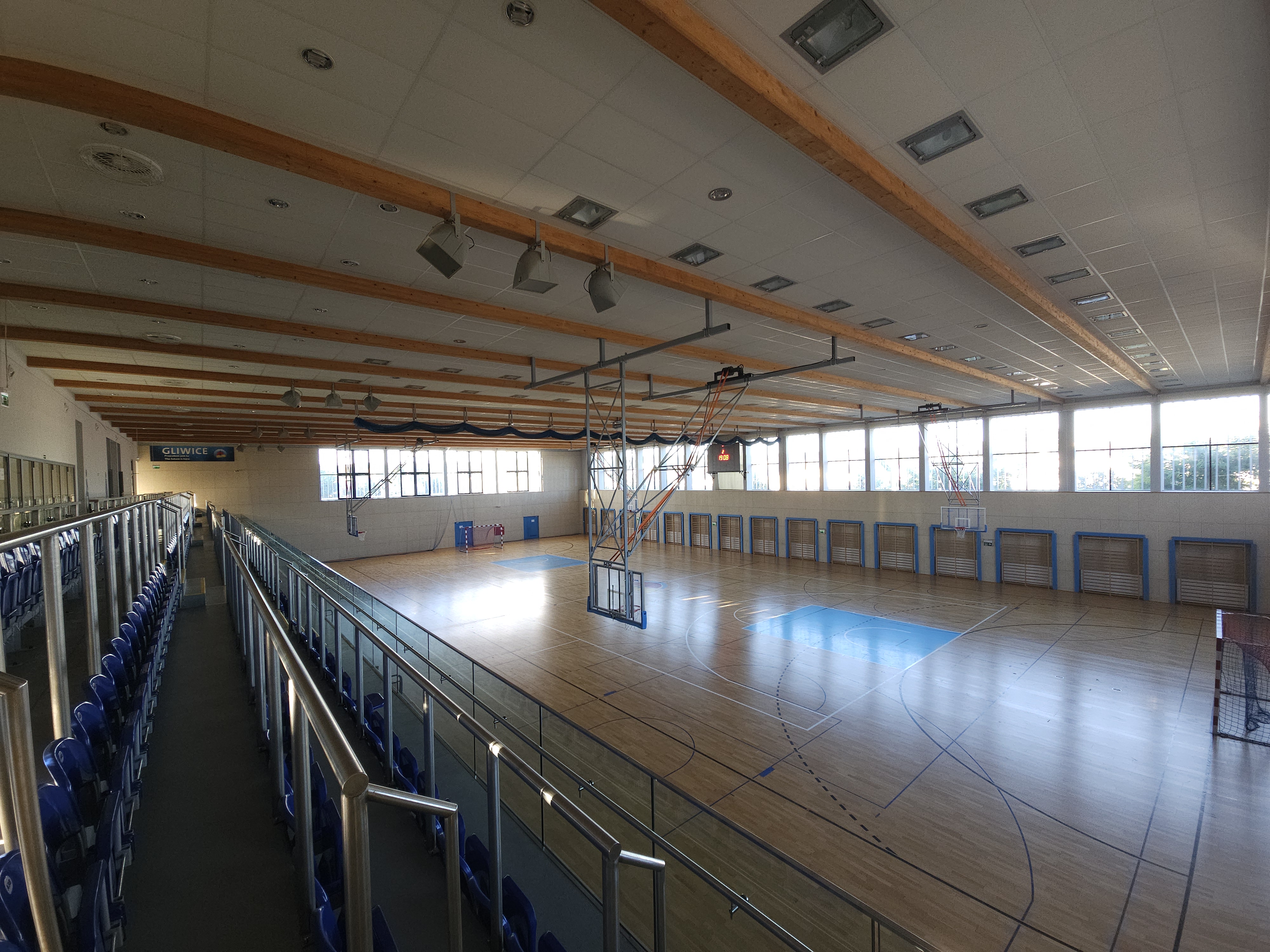 Centrum Sportowo-Kulturalne „Łabędź”