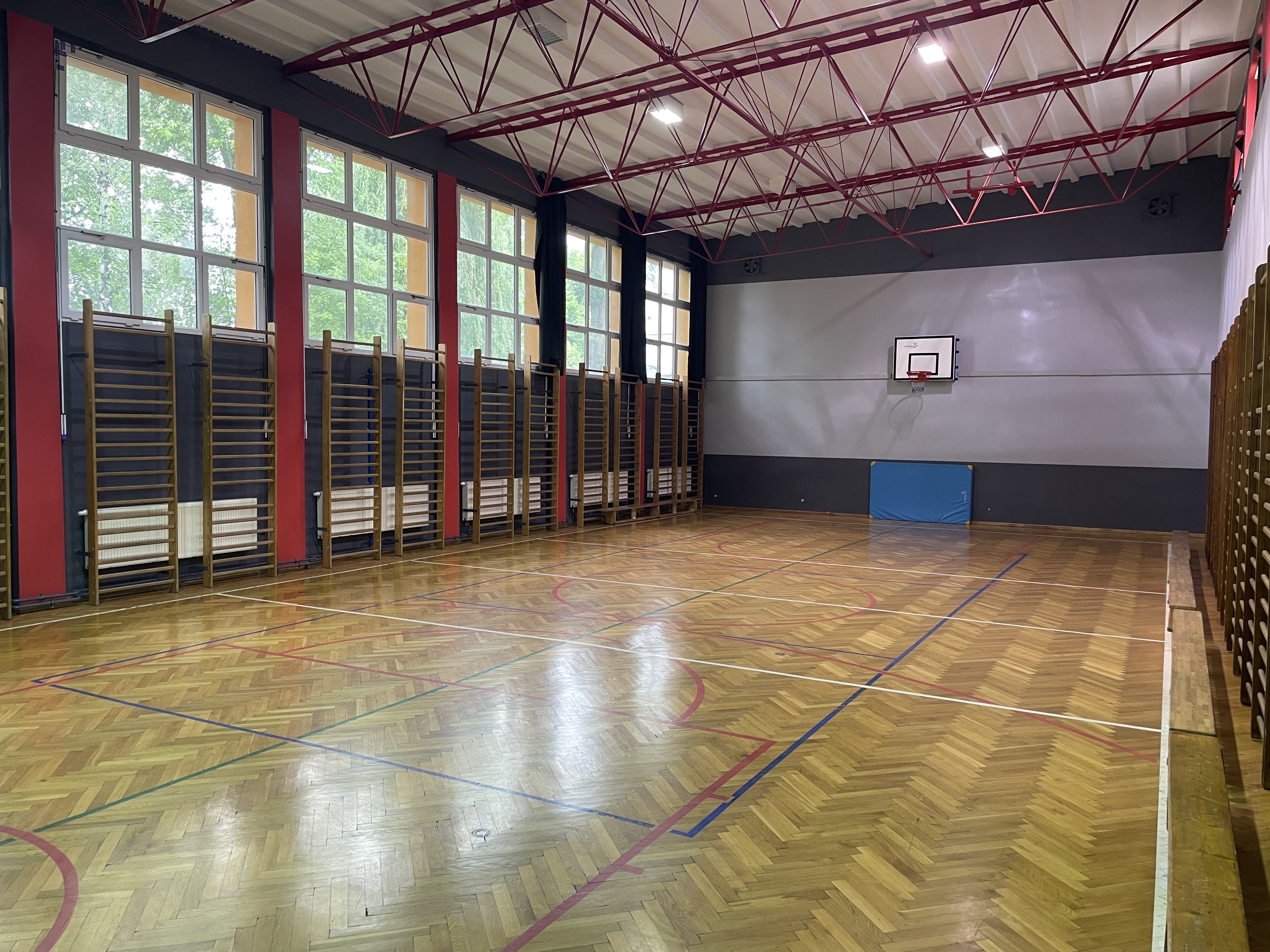 Sala gimnastyczna przy ZSSam