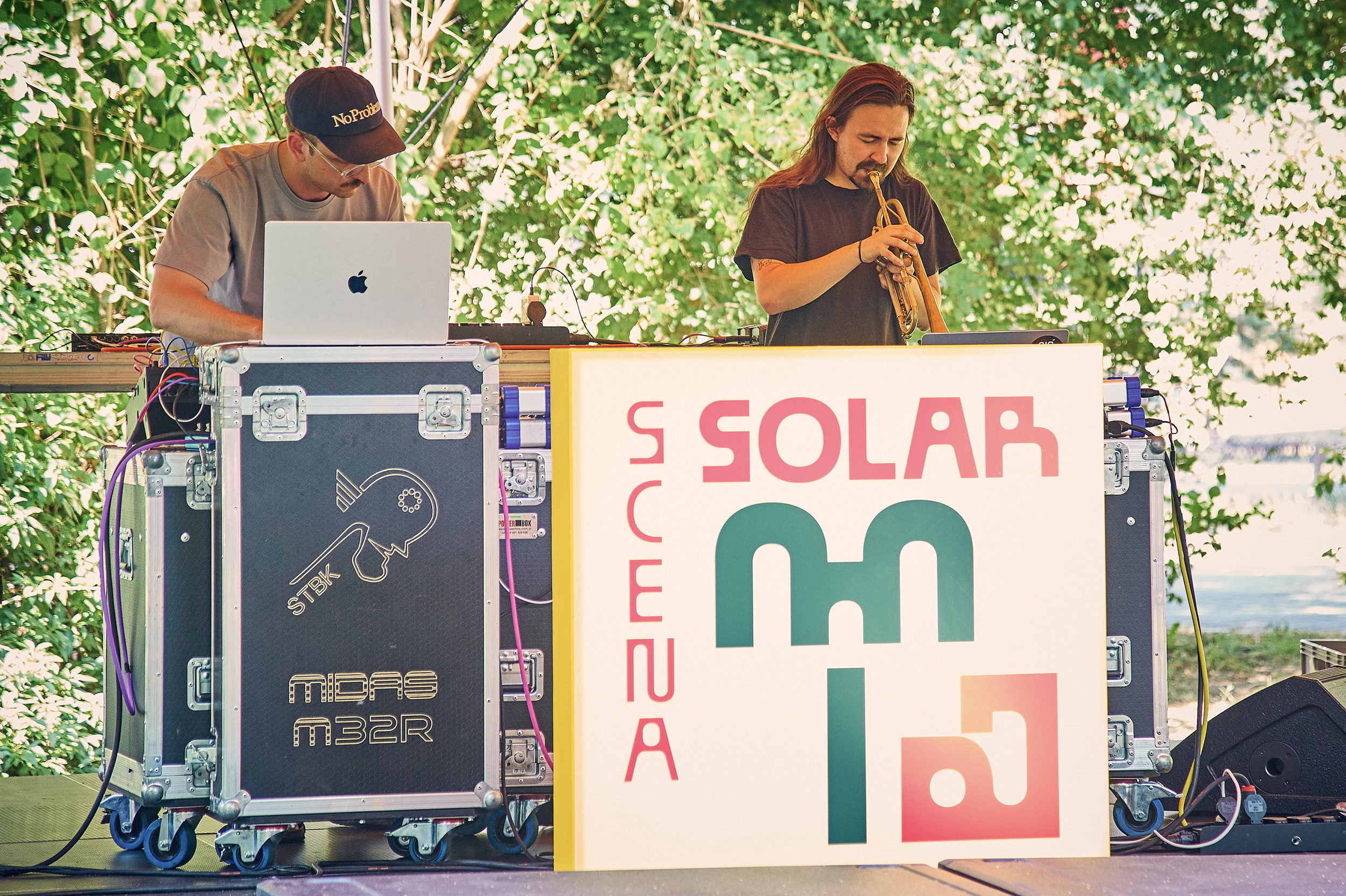 Scena Solar 2025 artysta na scenie