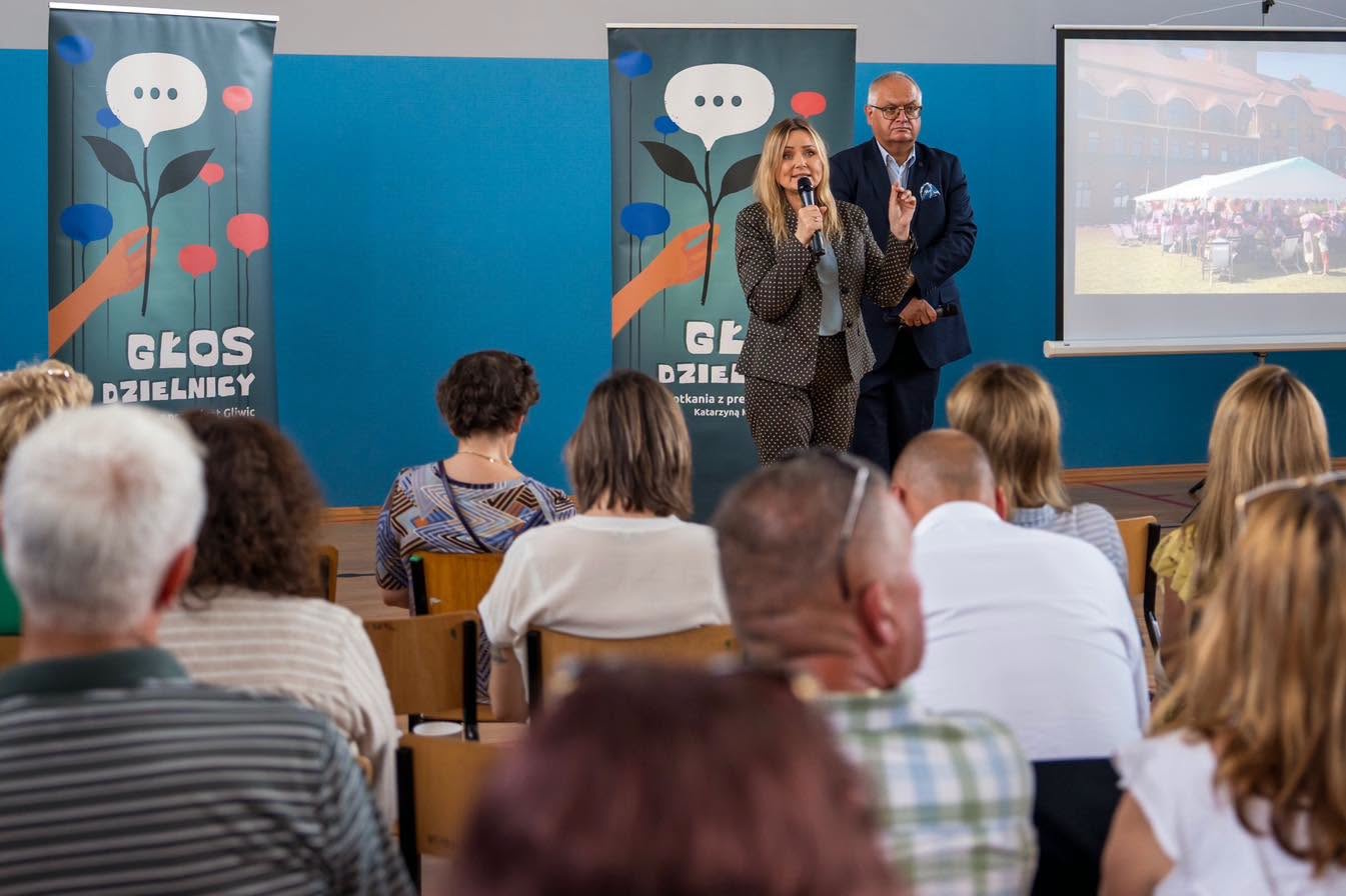 Prezydent Gliwic odpowiadająca na pytania mieszkańców