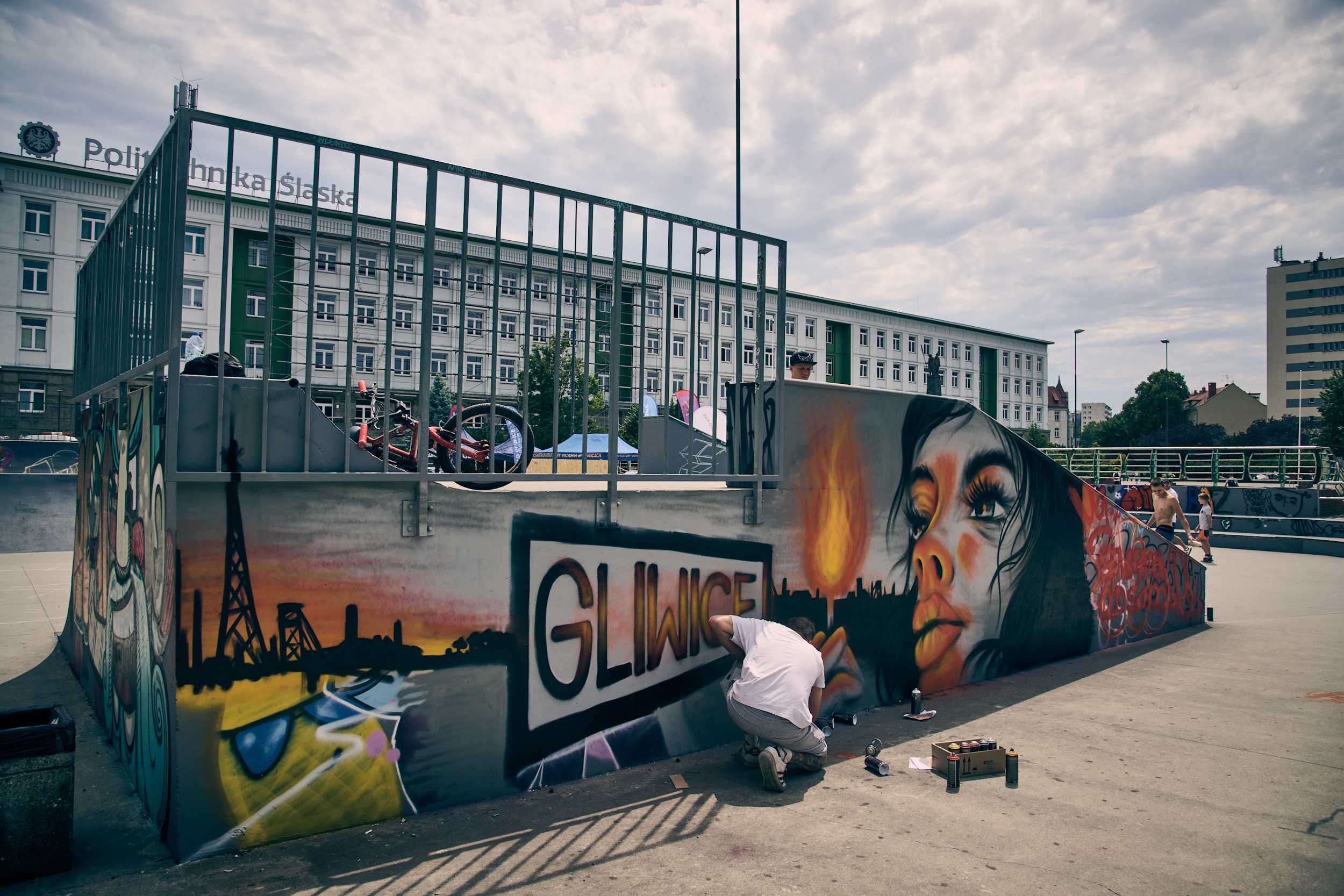 Graffiti na placu Krakowskim