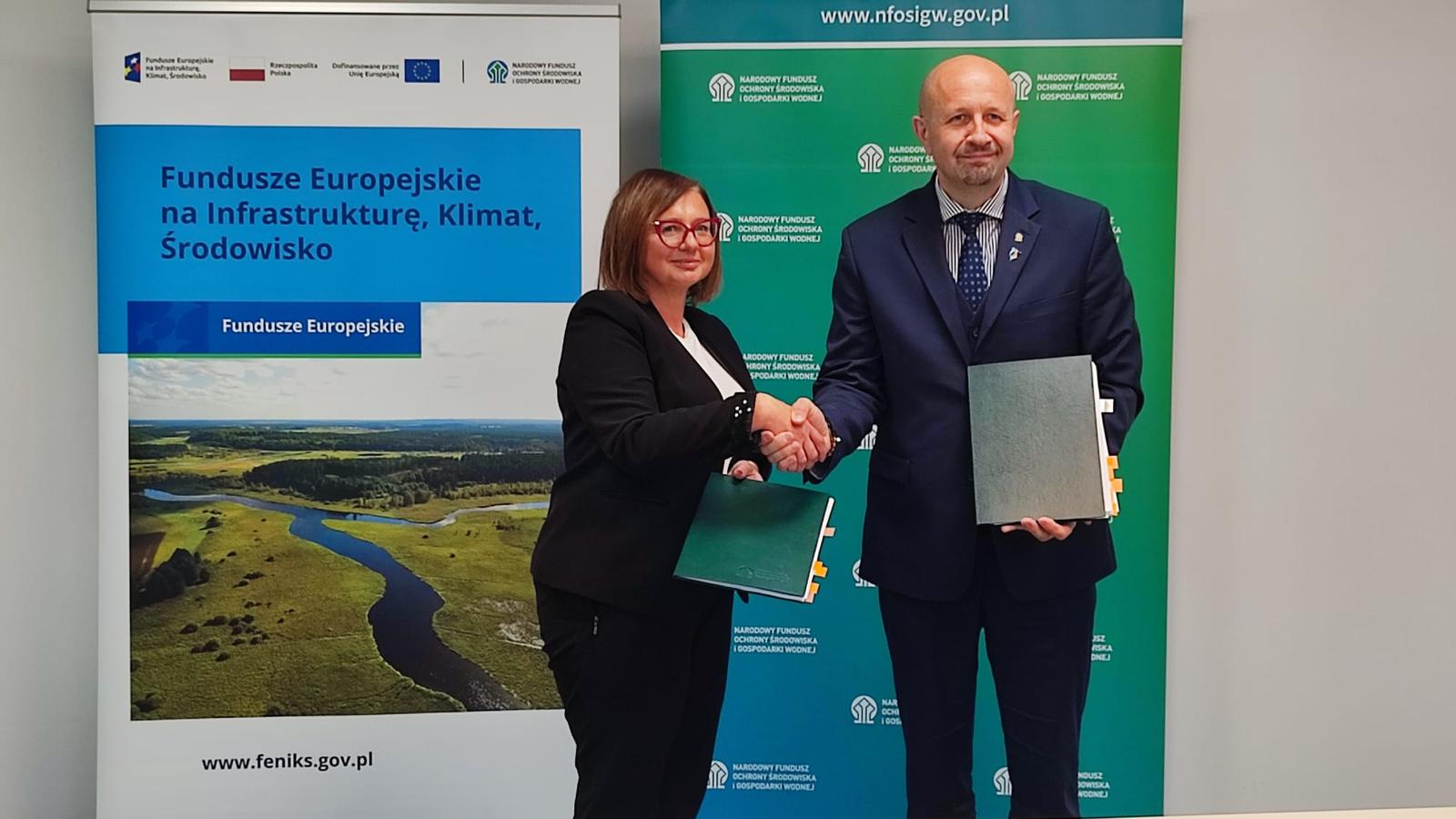 Miasto Gliwice podpisało w Narodowym Funduszu Ochrony Środowiska i Gospodarki Wodnej w Warszawie umowę na dofinansowanie projektu FEnIKS – etap II. Wszystkie zaplanowane prace mają zostać zakończone do 30 czerwca 2029 roku