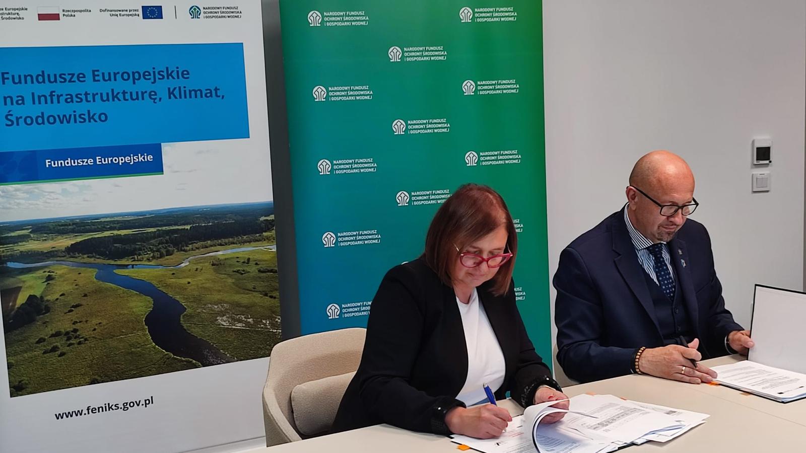 Miasto Gliwice podpisało w Narodowym Funduszu Ochrony Środowiska i Gospodarki Wodnej w Warszawie umowę na dofinansowanie projektu FEnIKS – etap II. Wszystkie zaplanowane prace mają zostać zakończone do 30 czerwca 2029 roku