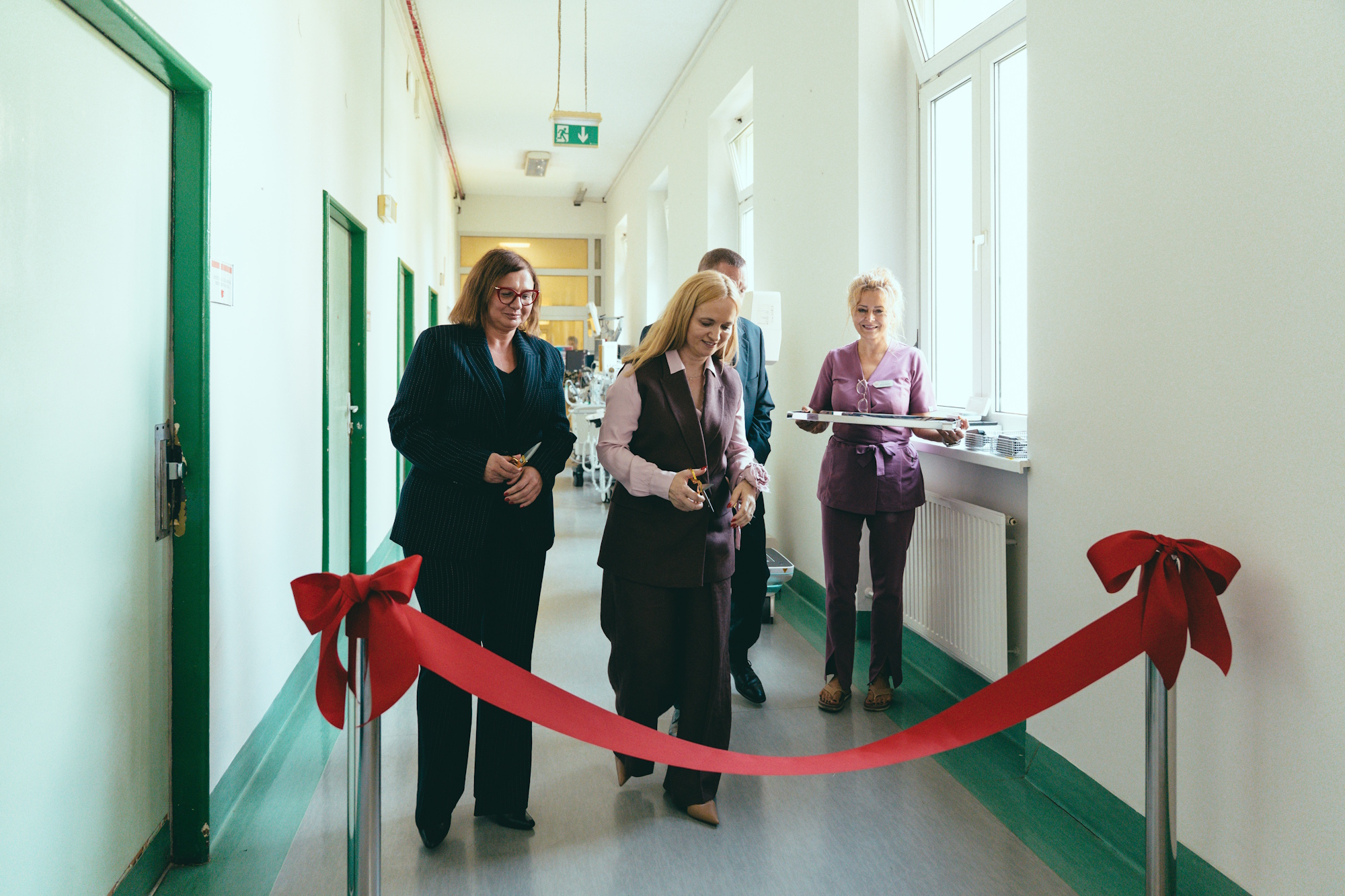 Szpital Miejski w Gliwicach otworzył przy ul. Kościuszki nowy budynek diagnostyki obrazowej, w którym znalazły się pracownie rezonansu magnetycznego, tomografii komputerowej, RTG i USG. Symbolicznego przecięcia wstęgi dokonali minister zdrowia Jolanta Sobierańska-Grenda, prezes szpitala Przemysław Gliklich oraz zastępczyni prezydent Gliwic Agnieszka Dylewska