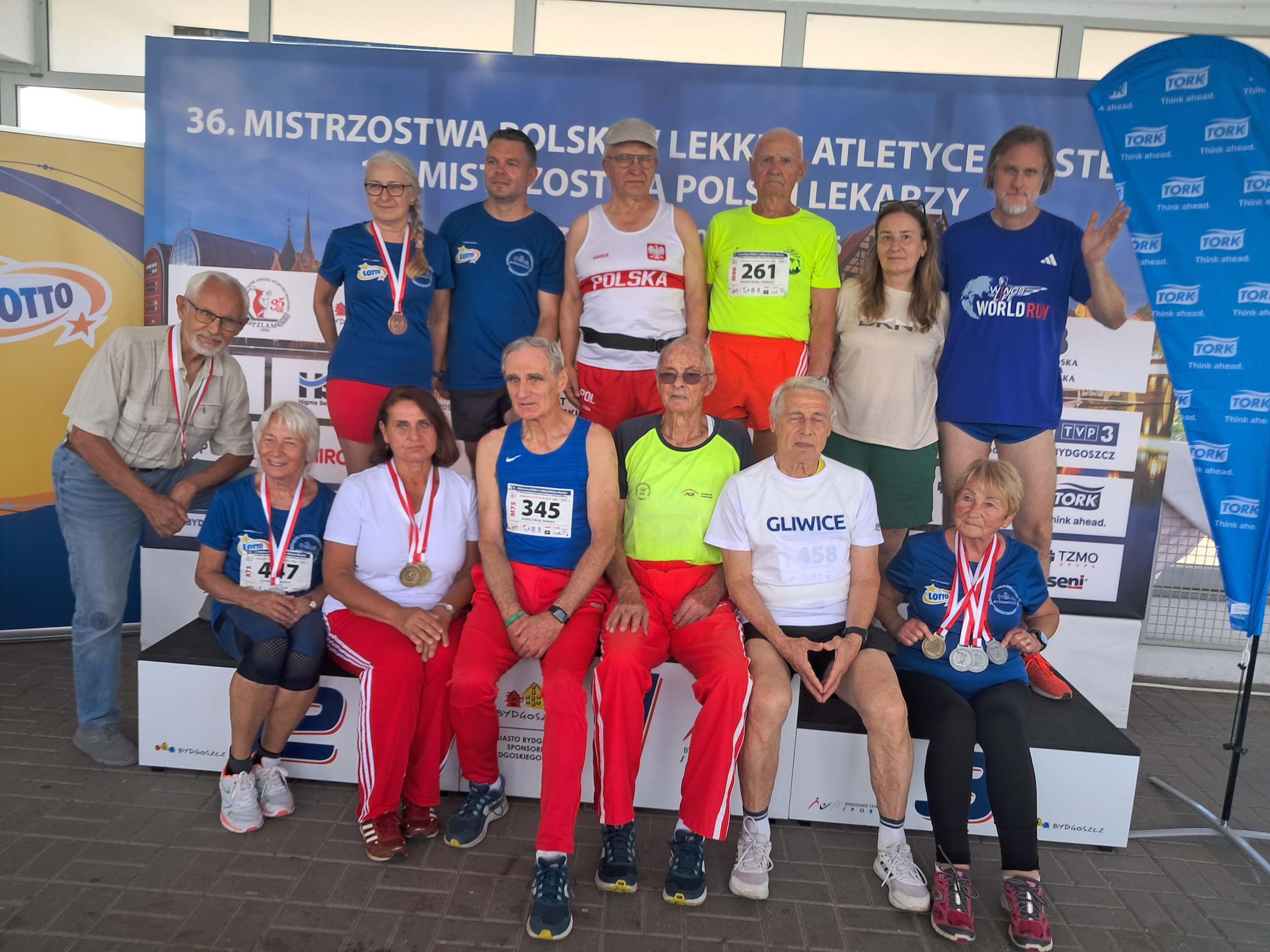 Seniorzy z Gliwic z medalami