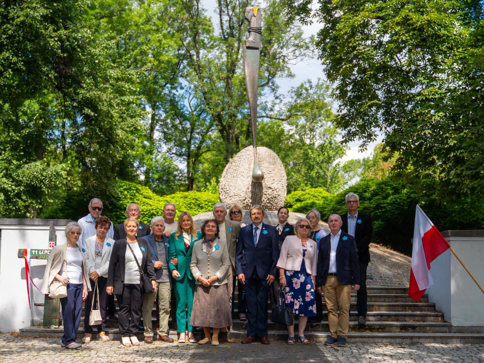 W gliwickim Parku Chopina, przed pomnikiem Gliwiczanom Ofiarom Wojen i Totalitaryzmu, odbyła się kameralna uroczystość upamiętniająca Polaków zamordowanych przez Organizację Ukraińskich Nacjonalistów i Ukraińską Powstańczą Armię na Wołyniu i w Małopolsce Wschodniej.