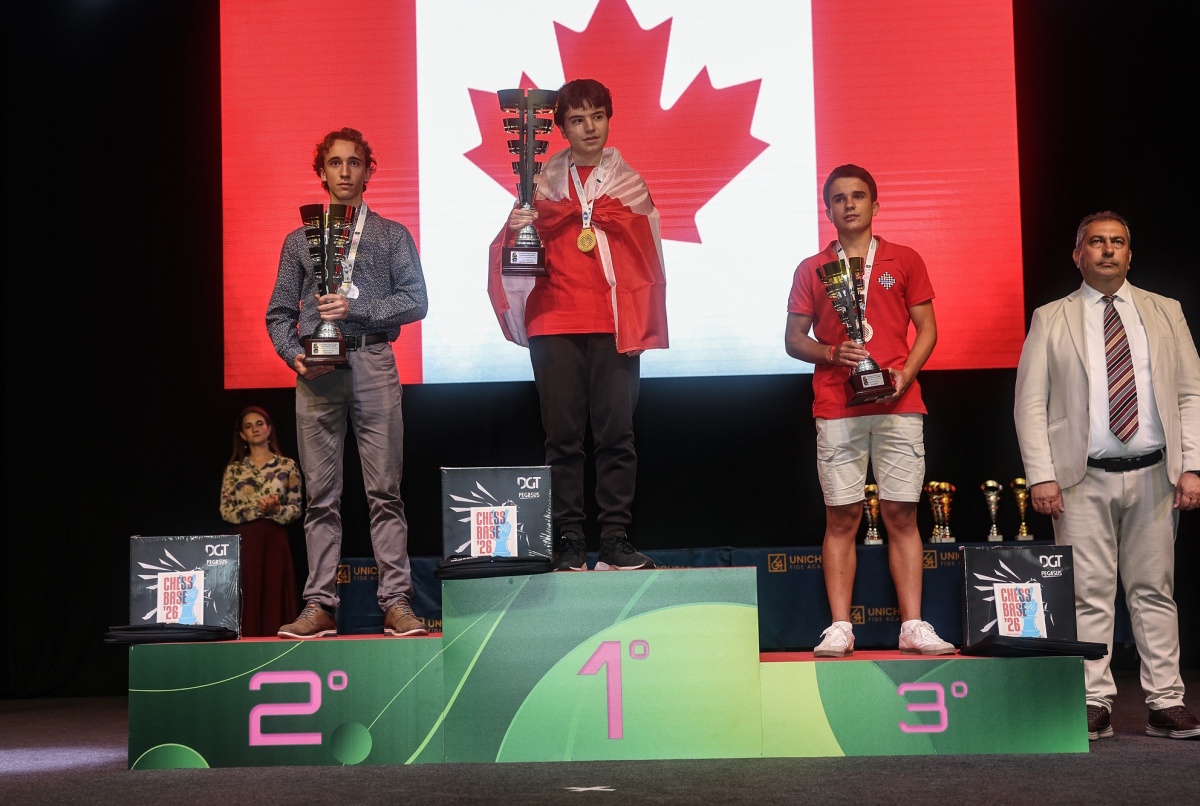 Emanuel Kot na podium