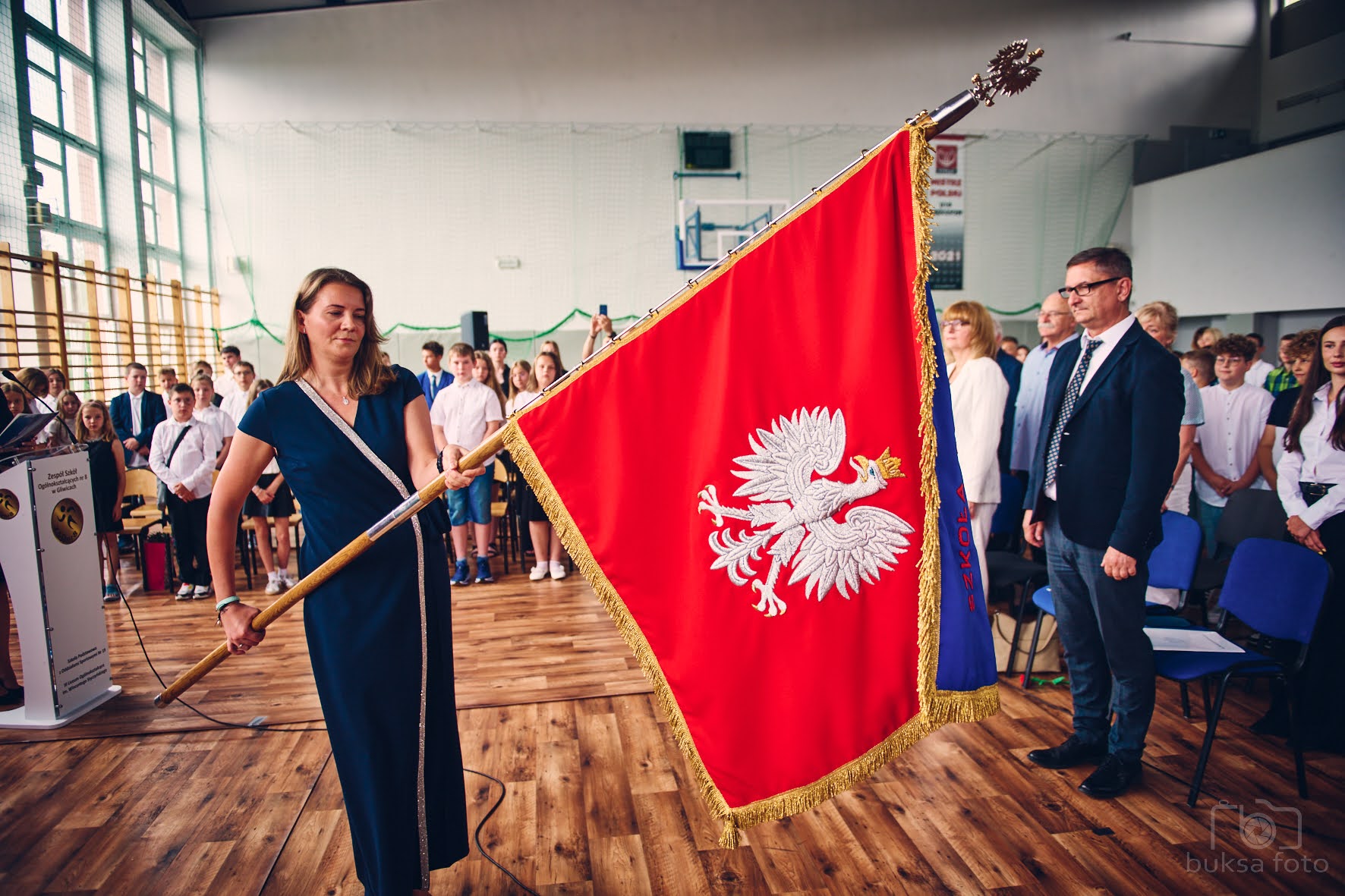 Uroczystość nadania sztandaru SP19 w ZSO8 w Gliwicach